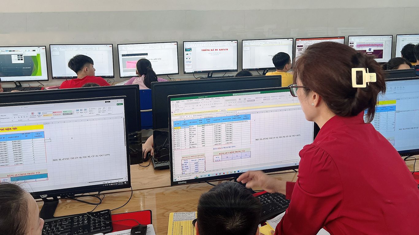 lớp học excel danh cho học sinh vũng tàu